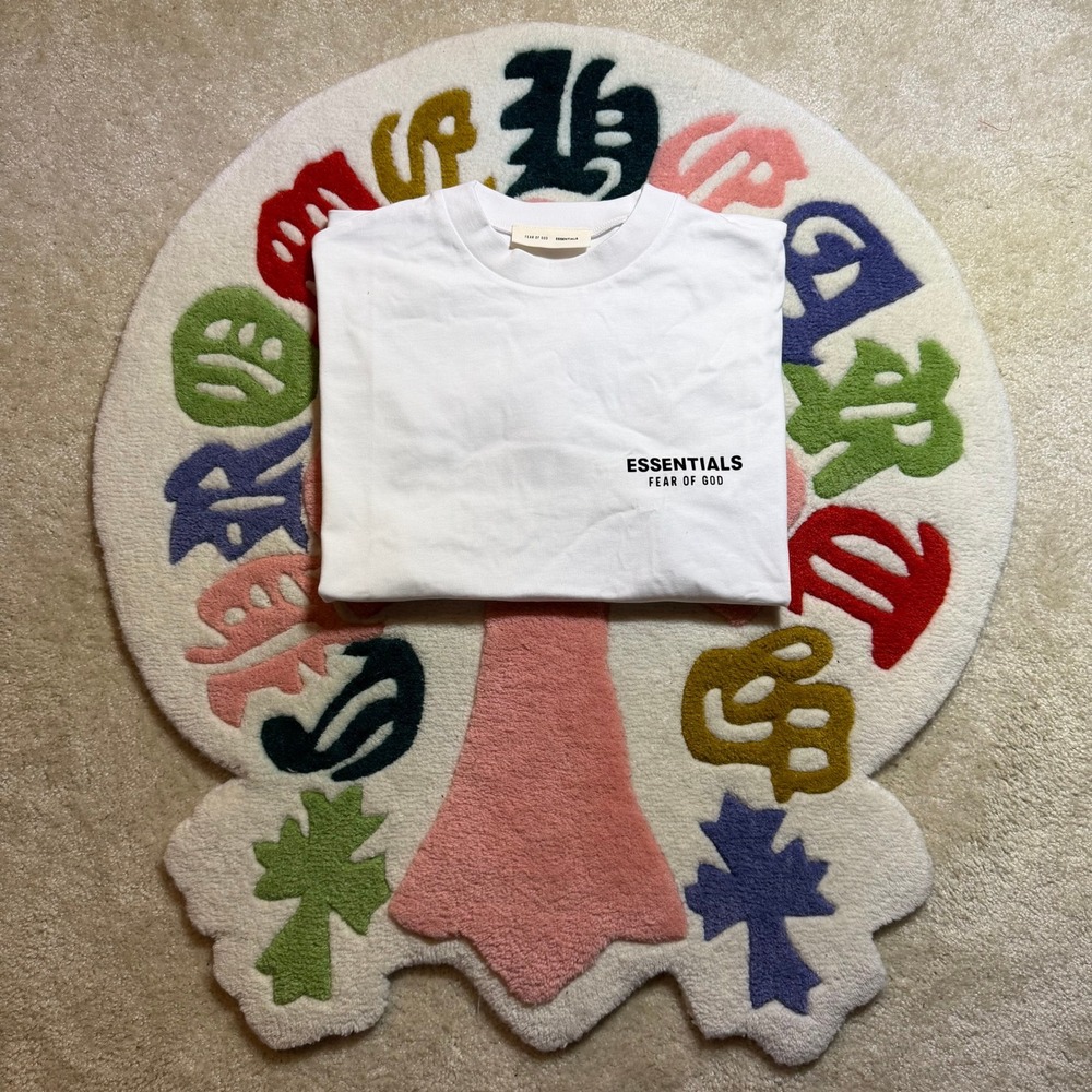 Fear of God Essentials White Logo T-Shirt Streetwear Basic Mens Size Medium - Picture 3 of 7